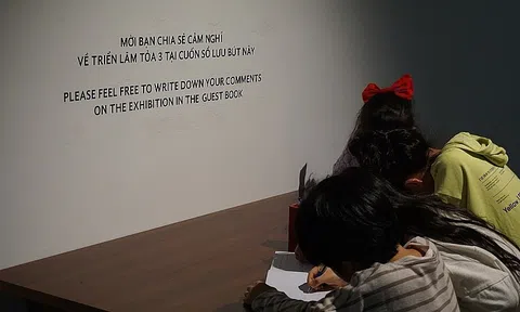 Triển lãm Tỏa 3: Lạc bước trong hành trình cảm xúc