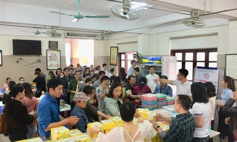 Hanoisme chia sẻ khó khăn với người bệnh