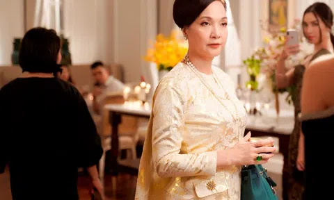 NSND Lê Khanh rơi nước mắt sau 20 năm trở lại điện ảnh