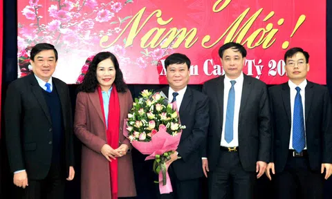 Kiện toàn nhân sự 3 tỉnh thành