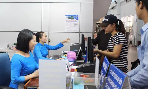 Miễn, giảm phí đổi, trả vé tàu cho học sinh, sinh viên