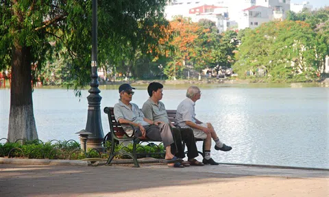 Miền Bắc nắng ấm, đêm và sáng trời rét, Miền Trung nắng đẹp, dịu mát, Tây - Nguyên, Nam Bộ nắng nóng