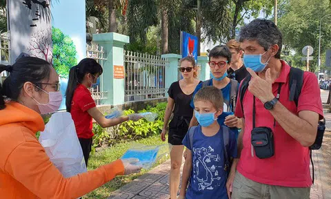 Tuyệt đối không kỳ thị khách du lịch, đảm bảo quyền lợi của khách