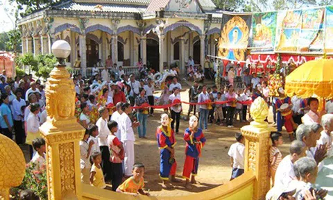 Lễ hội truyền thống chùa Khơme Tây Nam Bộ