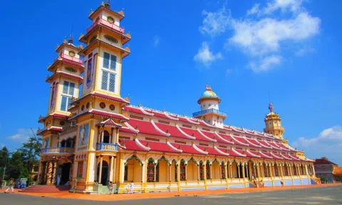 Chốn thiêng Tòa thánh Tây Ninh