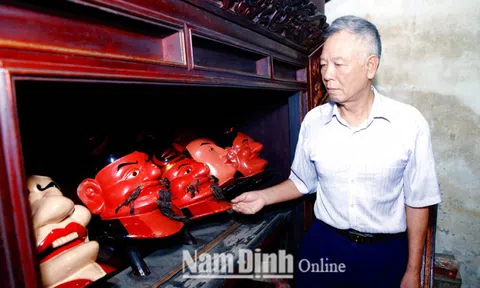 Nam Định: Người lưu giữ nghệ thuật múa rối đầu gỗ Chầu Thánh