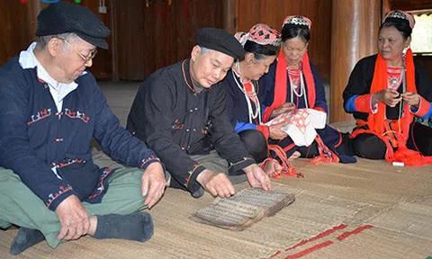 Tuyên Quang: Hát giao duyên của người Dao Thanh Y
