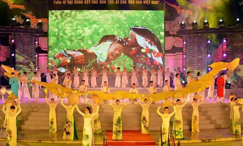 Xây dựng đời sống văn hóa nông thôn mới, đô thị văn minh