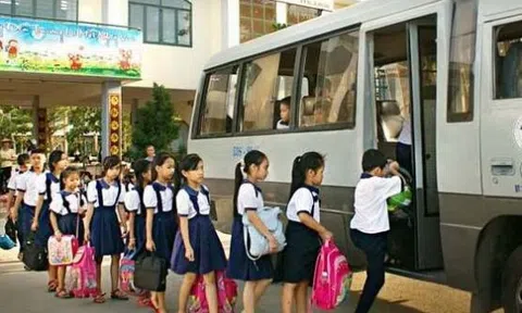 Vận chuyển học sinh tới trường – Khắt khe về an toàn và chất lượng dịch vụ