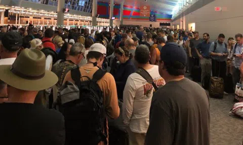 Ngay lúc này, cần chung tay, không ai cần ca thán!