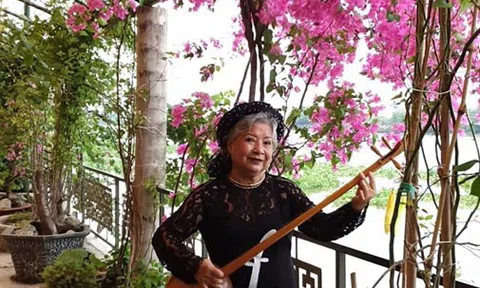 Người truyền lửa then giữa thành phố mang tên Bác