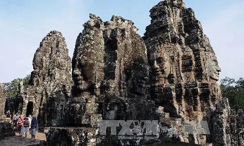 Campuchia: Khai quật rùa đá hàng trăm năm tuổi tại khu quần thể Angkor