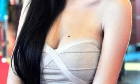 Nốt ruồi trên ngực nữ giới mang tới cung tài lộc vàng son