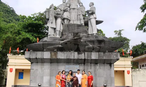 Sống mãi những kỷ niệm lần đầu gặp Bác