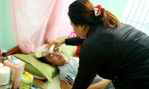 Quặn lòng nhìn cảnh chồng liên tục đòi chết, treo biển bán nhà không ai mua