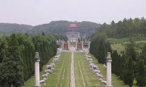 Hai khu lăng mộ thể hiện vương quyền nhà Thanh