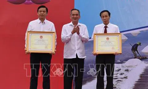 Nghề làm muối ở Bạc Liêu được công nhận Di sản văn hóa phi vật thể quốc gia 