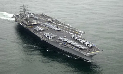 Lấy lý do 'đe dọa từ Iran', Mỹ tuyên bố duy trì hiện diện của tàu sân bay USS Nimitz ở vùng Vịnh