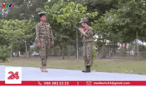 Cười mỏi miệng khi Mũi trưởng Long đi catwalk