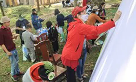 Cúc Phương - Vạn sắc màu - Một tình yêu