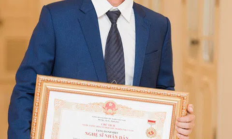NSND Công Lý lên tiếng về tin ngừng thực hiện Táo Quân: Quyết định nào cũng rất đau đớn