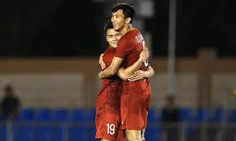 Bão trước trận U22 Việt Nam vs Singapore