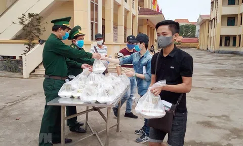 Hình ảnh bộ đội Cụ Hồ tiếp tục tỏa sáng trong lòng nhân dân