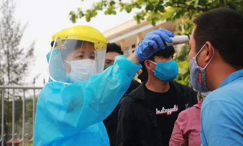 Vì sao Đà Nẵng mua hệ thống xét nghiệm COVID-19 chỉ khoảng 1,4 tỷ đồng?