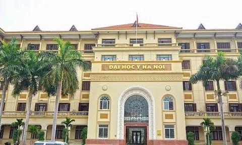 Xôn xao nhiều gói thầu “đầu voi” nhưng tiết kiệm “đuôi chuột” tại Đại Học Y Hà Nội