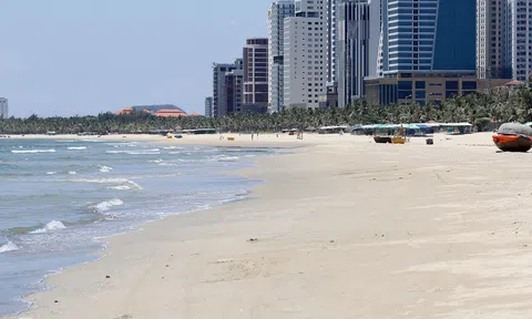 Chuyên gia khuyến nghị người dân hạn chế ra đường