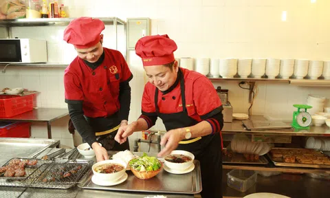 Bún chả Sinh Từ  – sức hấp dẫn không thể chối từ