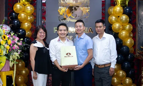 Phong thủy Phùng Gia chính thức khai trương văn phòng mới tại Hà Nội