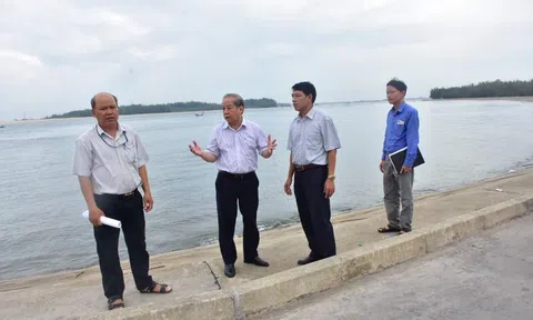 Thừa Thiên Huế: Chủ động ứng phó với bão số 5 để hạn chế thiệt hại về tính mạng và tài sản của nhân dân