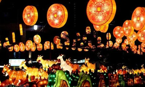 Hà Nội cấm phương tiện trên 5 tuyến phố phục vụ Trung Thu phố cổ