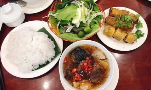 Bún chả thịt nướng - món ăn dân dã tuyệt vời !