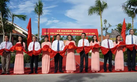 Khánh thành công viên văn hóa và khu lưu niệm nhà thơ Tố Hữu