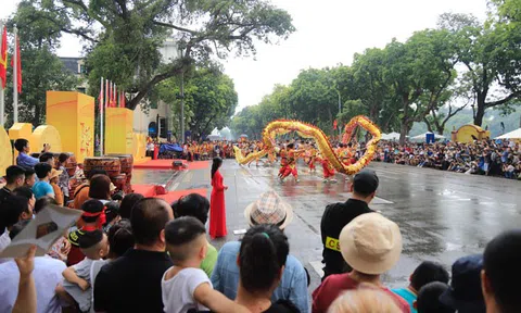 Thủ đô hân hoan đón mừng Đại lễ 1010 năm Thăng Long - Hà Nội