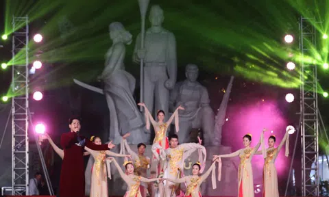 Chương trình nghệ thuật ''Hào khí Thăng Long''