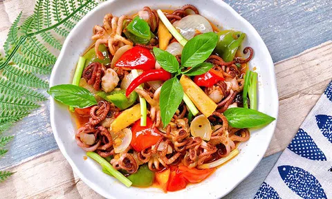Bạch tuộc xào chua ngọt