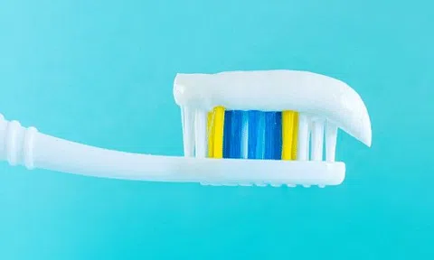 10 công dụng tuyệt vời của kem đánh răng