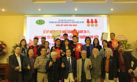 Khoa Mỹ thuật Ứng dụng trường Đai học Kinh doanh và Công nghệ Hà Nội  tổ chức kỷ niệm Ngày Nhà giáo Việt Nam