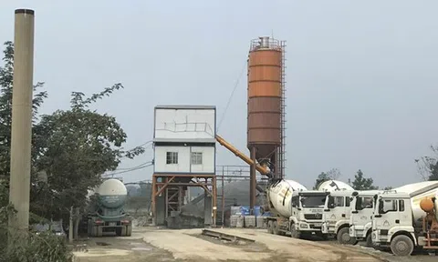 Người dân phản ứng về việc trạm trộn bê tông Thăng Long hoạt động không phép, gây ô nhiễm môi trường