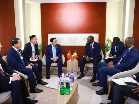 Thấy gì về hoạt động ngoại giao nông nghiệp từ cuộc gặp giữa thủ tướng Phạm Minh Chính và thủ tướng Senegal bên lề WEF 2025