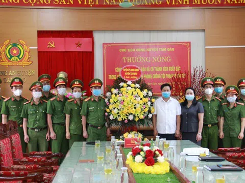 Vĩnh Phúc: Thưởng nóng công an huyện Tam Đảo có thành tích xuất sắc trong công tác phòng chống tội phạm về ma túy