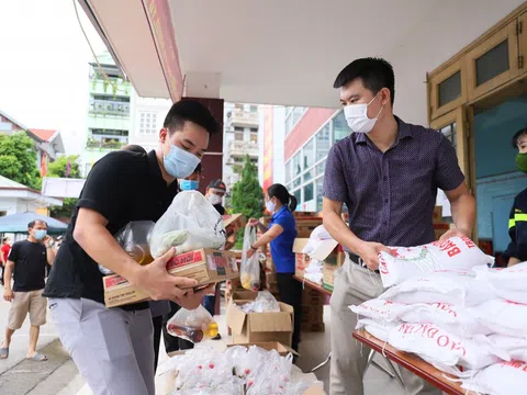 Công điện của Thủ tướng: Hỗ trợ tiền, lương thực để người dân yên tâm ở lại chống dịch