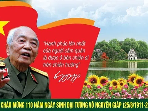 103 khoảnh khắc ấn tượng về Tướng Giáp!