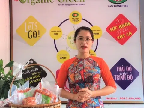 Thực phẩm sạch Organic Green tại Chợ đêm trên mây