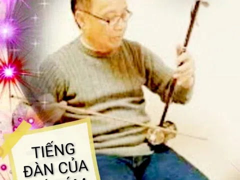 Tiếng đàn của chú Tám