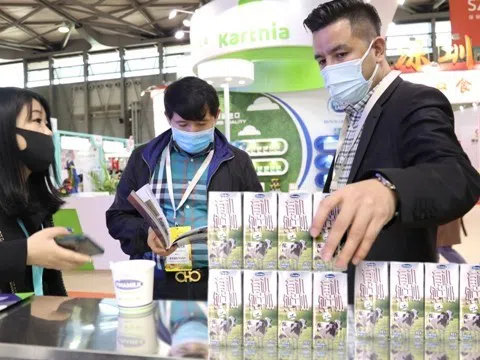 Vinamilk ra mắt sữa tươi Organic “tiêu chuẩn kép” trong Triển lãm Quốc tế hàng đầu tại Thượng Hải