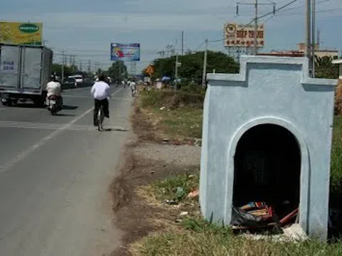 Những ngôi miễu bên đường